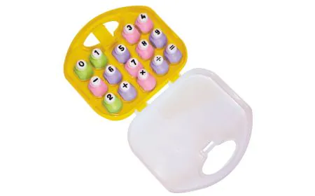 * Playbox - Punches in Bag - N umbers - 15 pcs